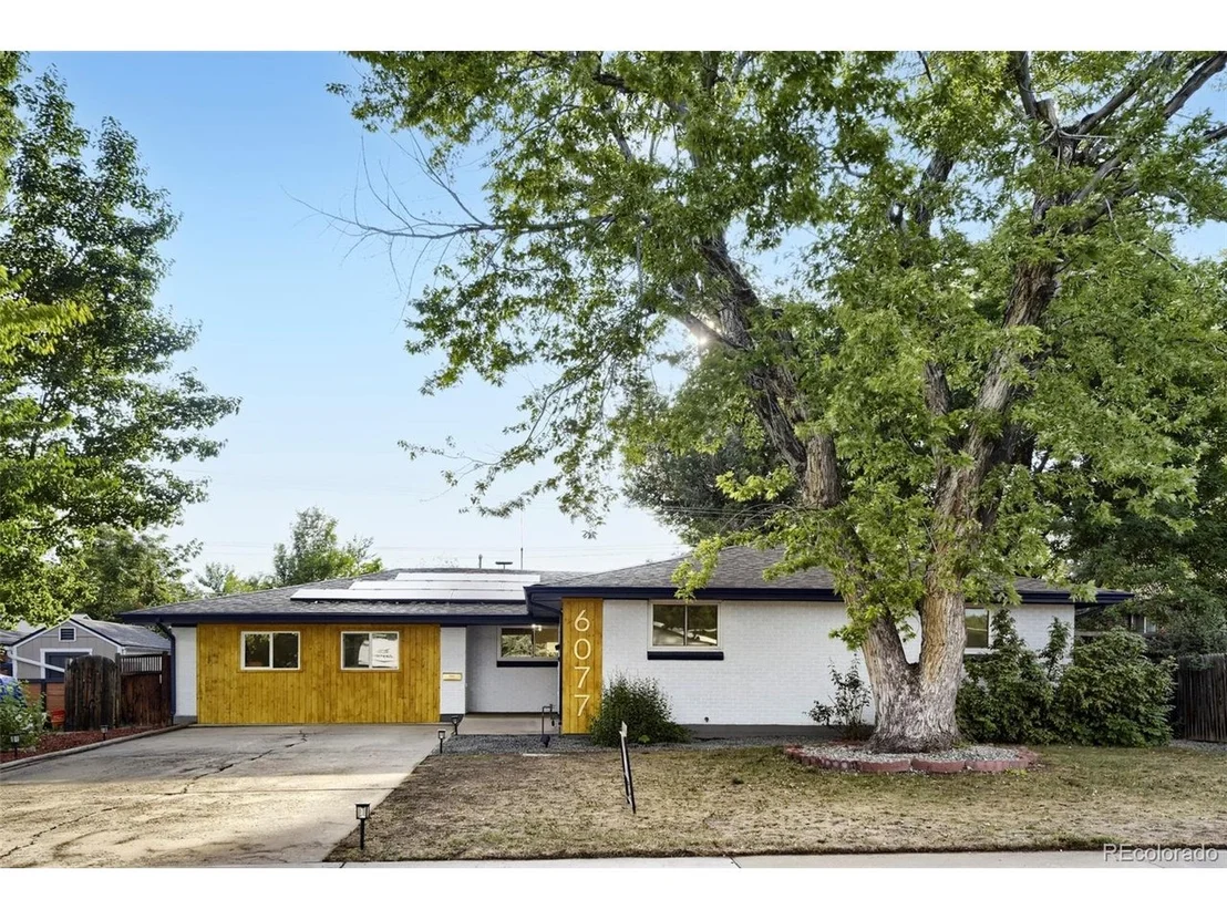 Photo of 6077 Flower St