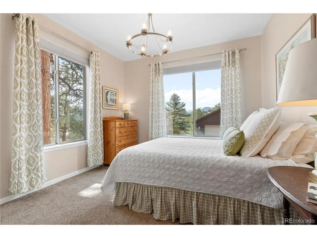 Photo of 26176 Sweetbriar Trl