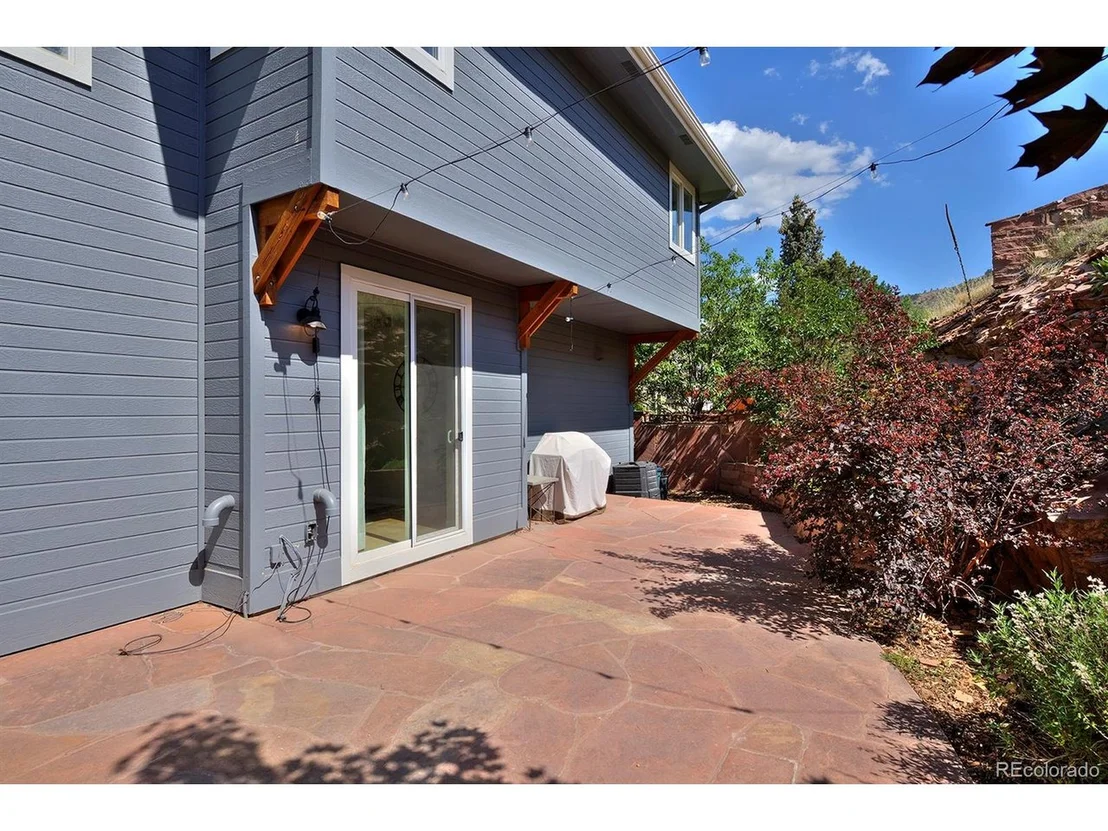 Photo of 645 1st Ave