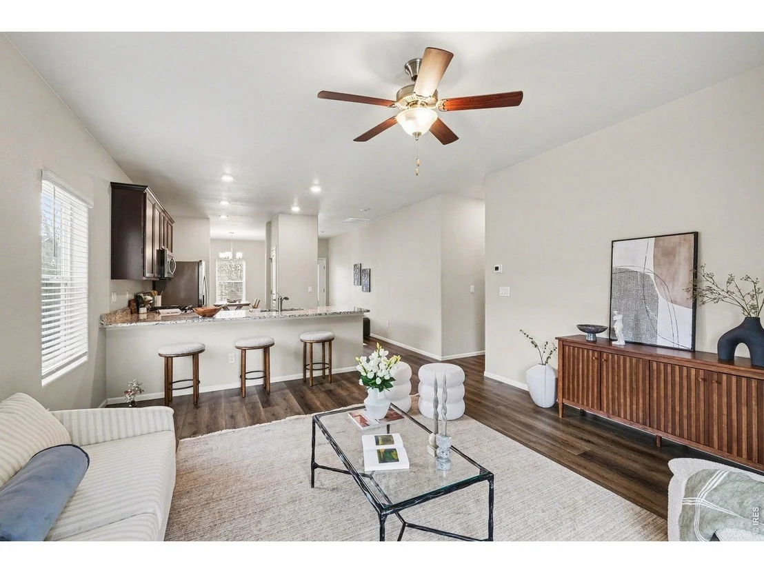 Photo of 7253 Ellingwood Ave