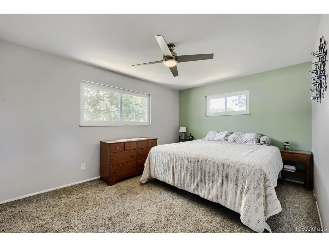 Photo of 4 Seattle Ln