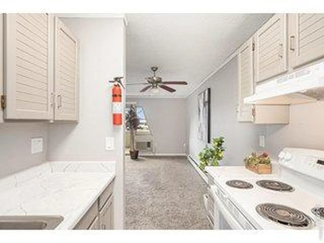 Photo of Unit 305 at 3150 Iris Ave