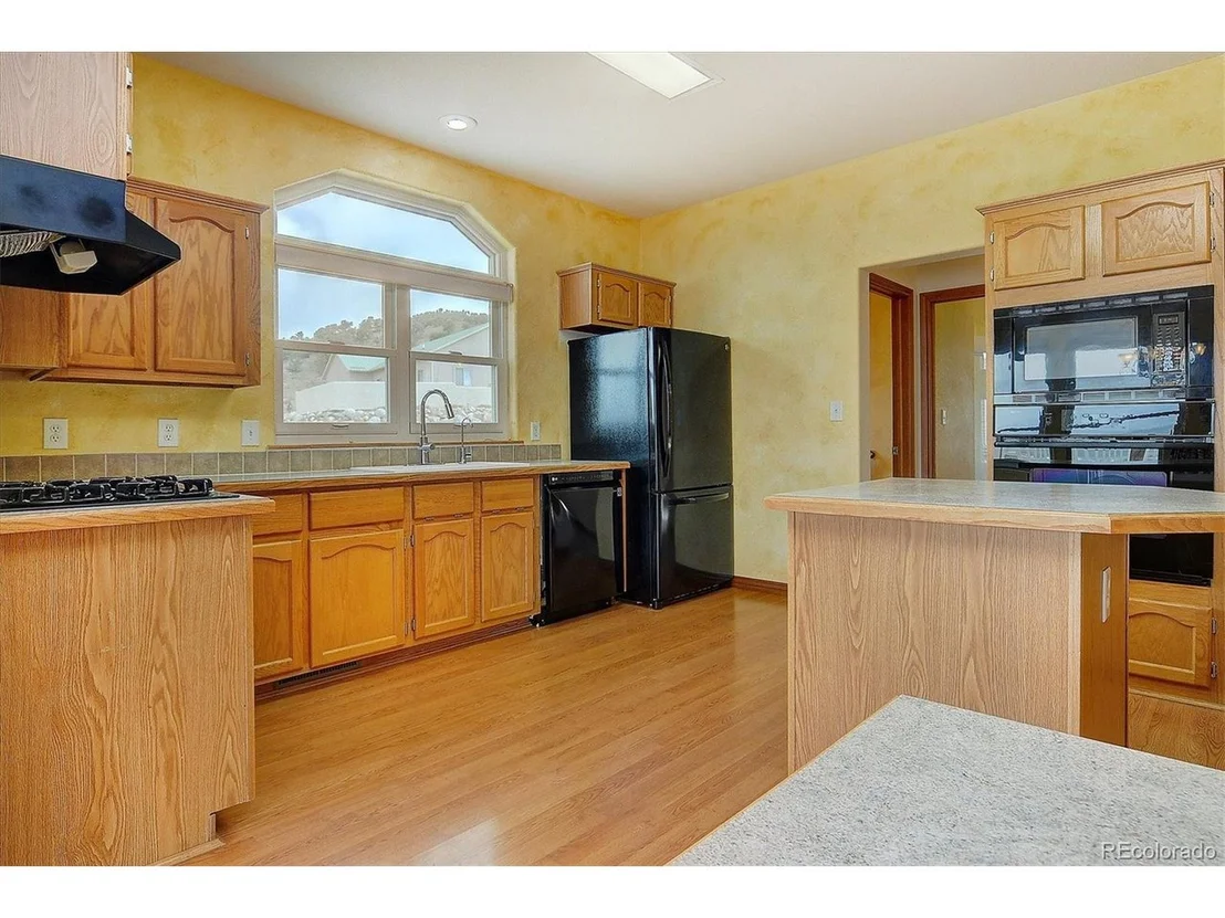 Photo of 10305 W Cherokee Dr