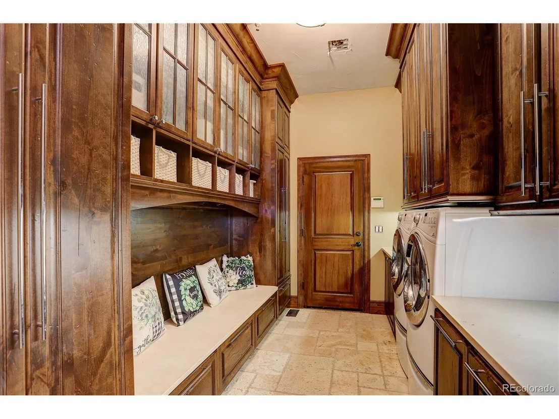 Photo of 6103 Huron Ln