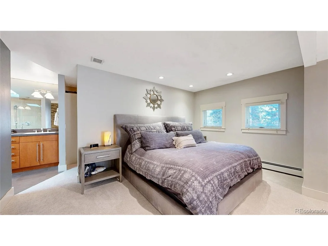 Photo of 477 Locust St