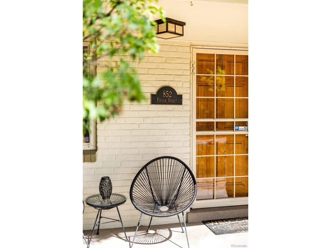 Photo of 852 Poplar St