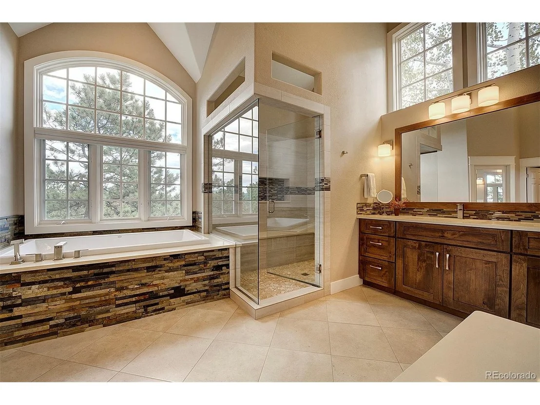Photo of 2827 Keystone Dr