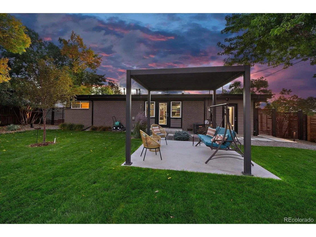 Photo of 6145 Cody St