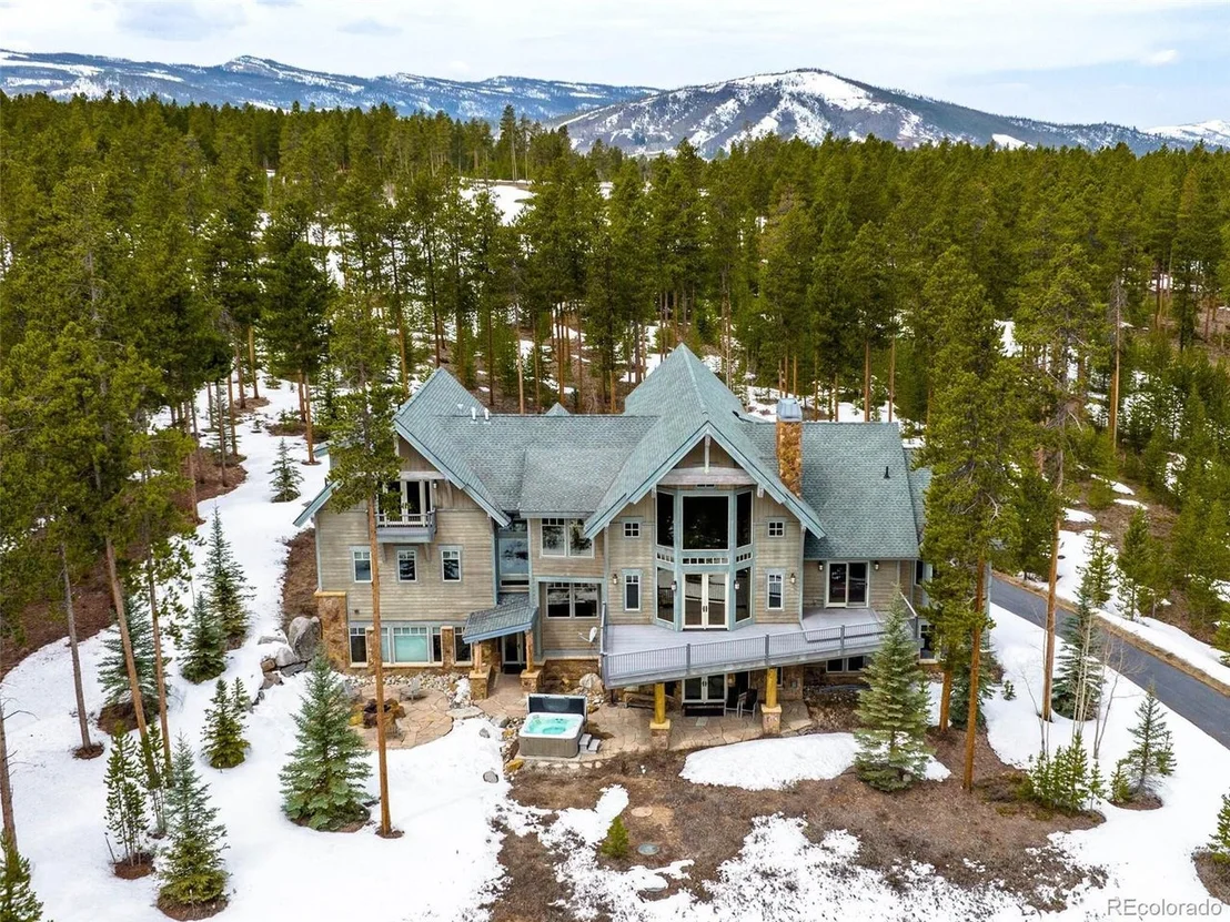Photo of 3333 Golf Course Cir