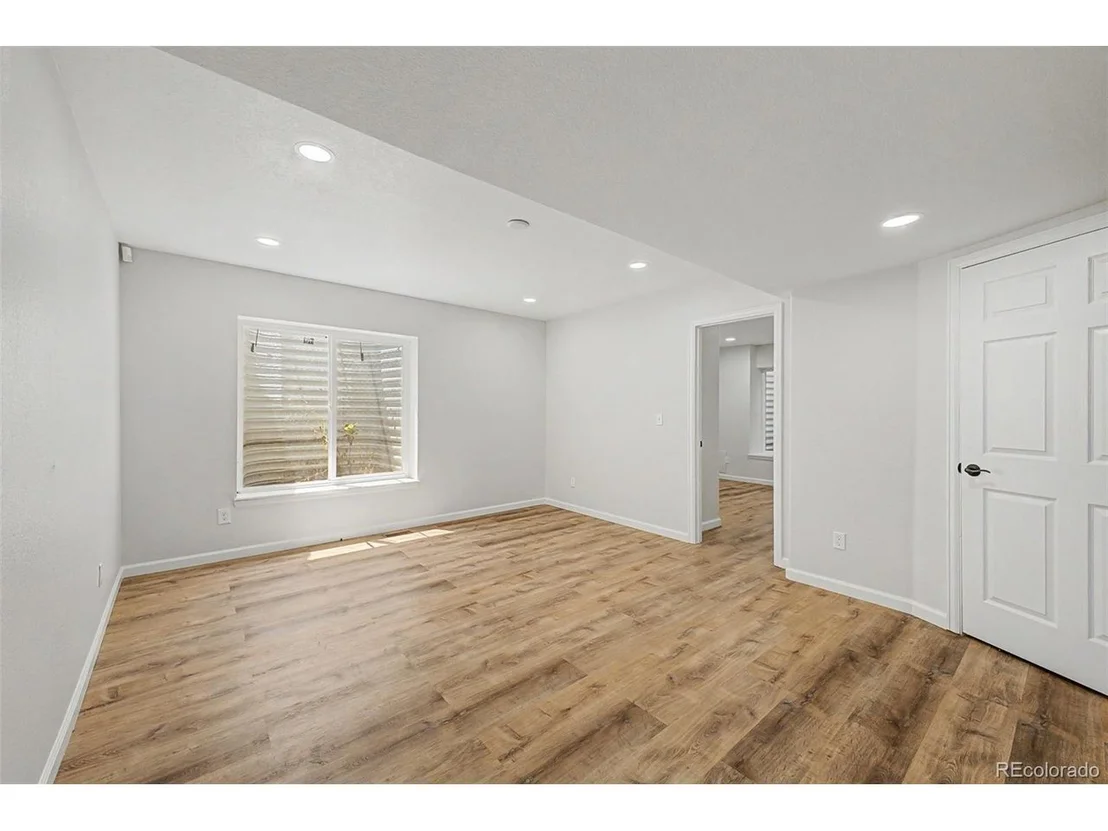 Photo of 2829 Breezy Ln