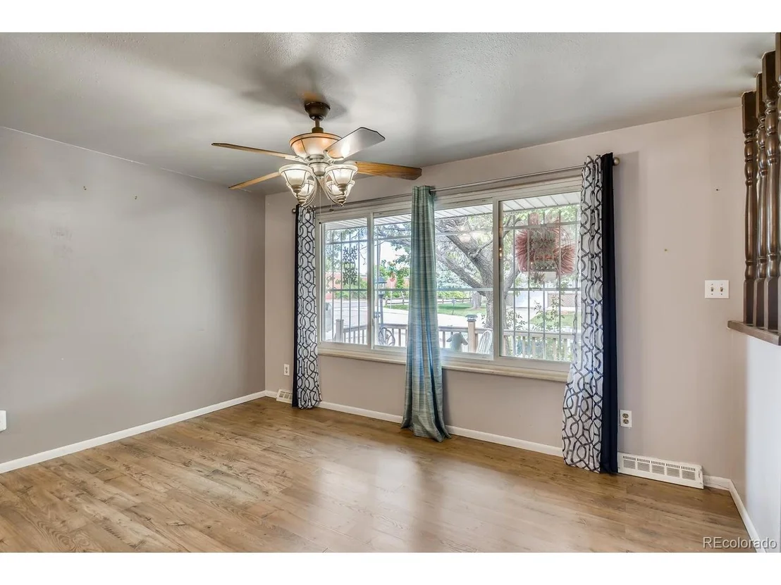 Photo of 7157 Jay St