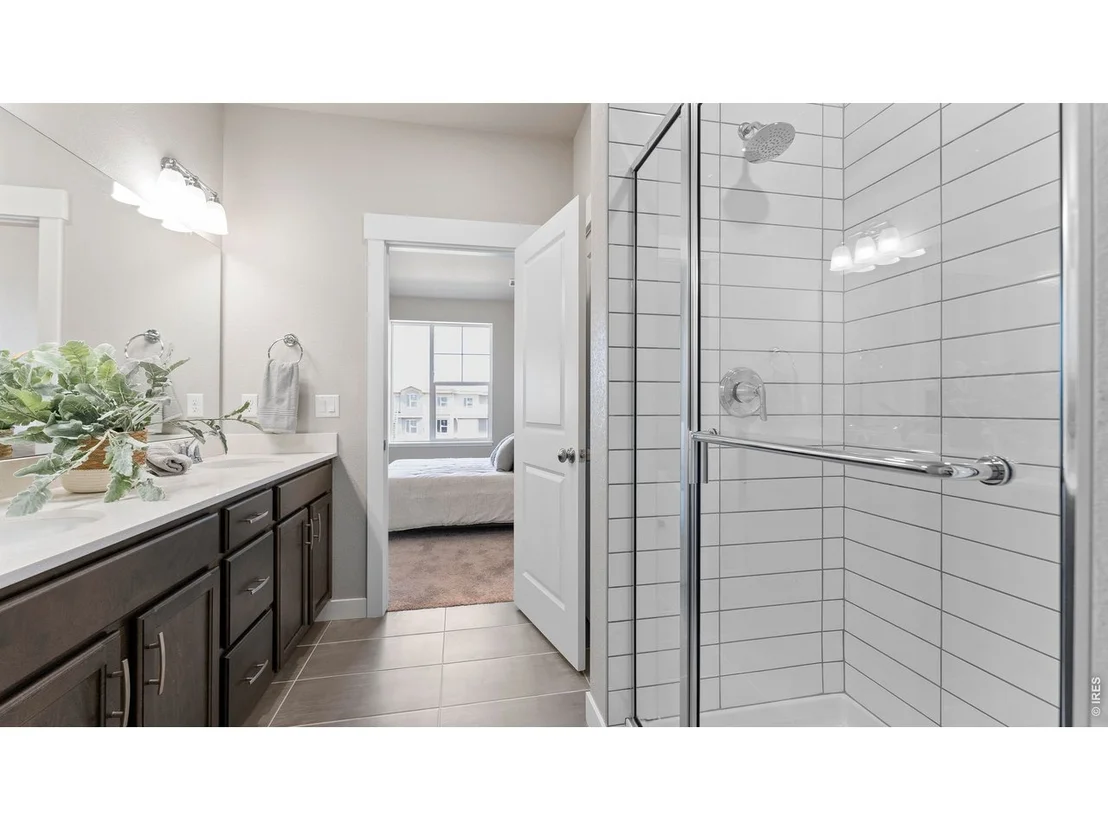 Photo of 6796 Maple Leaf Dr