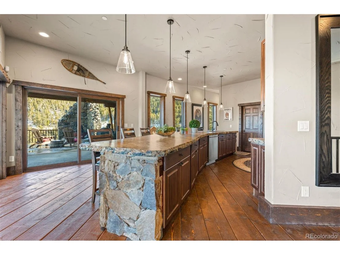 Photo of 142 Outpost Ln