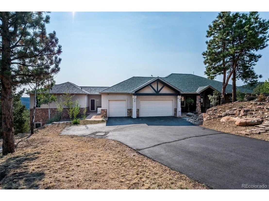 Photo of 13847 Gordon Ct