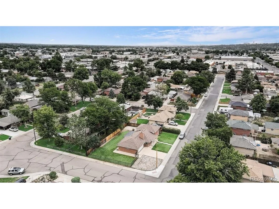Photo of 6735 W 54th Pl