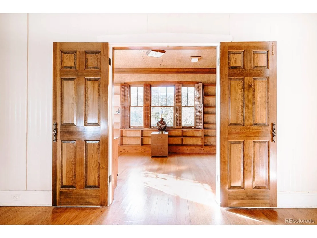 Photo of 801 Steele St