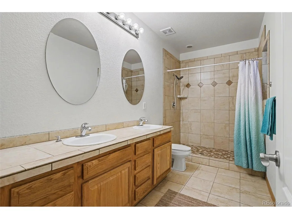 Photo of 261 Pinecrest Way