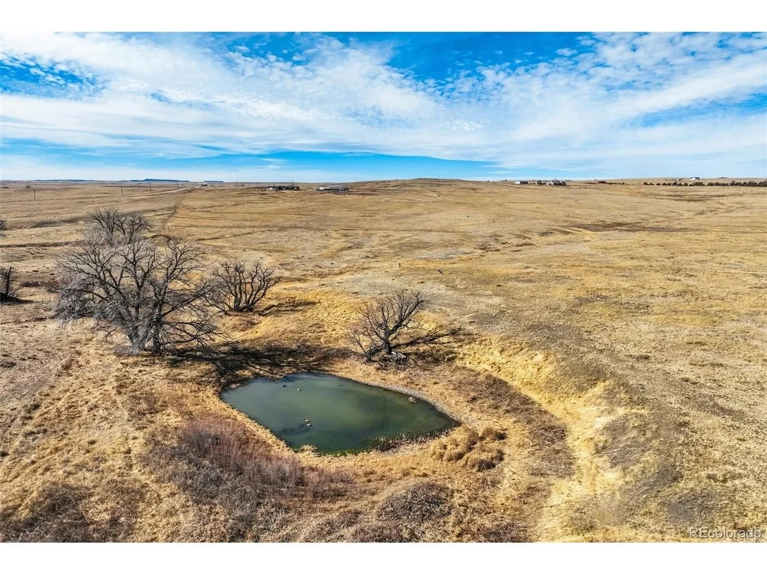 Photo of 18300 County Rd 105