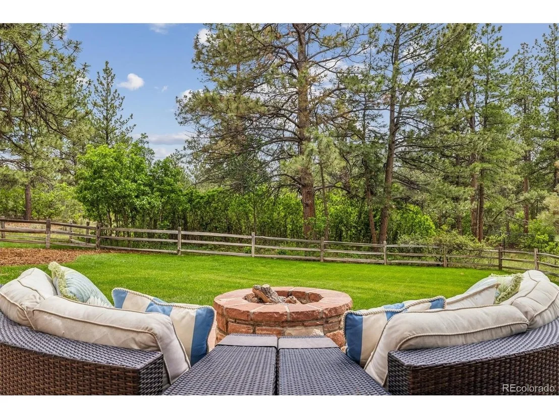 Photo of 2376 Trails End