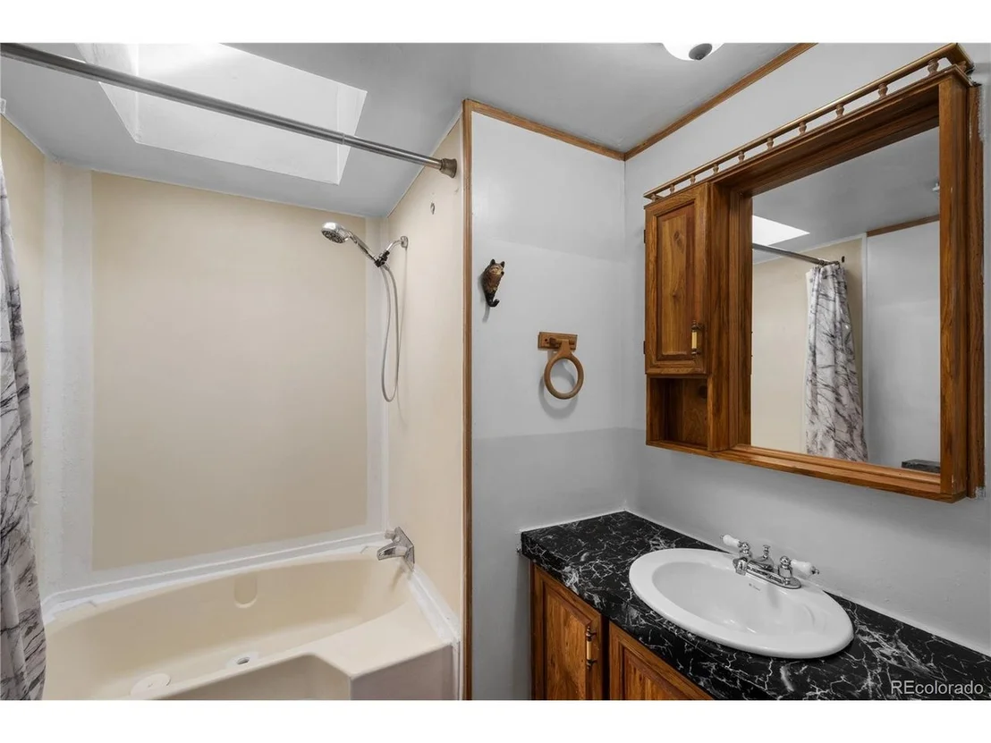 Photo of 627 Harmon Dr