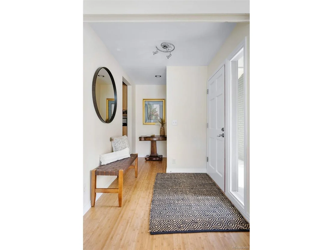 Photo of 6843 Fairview Dr