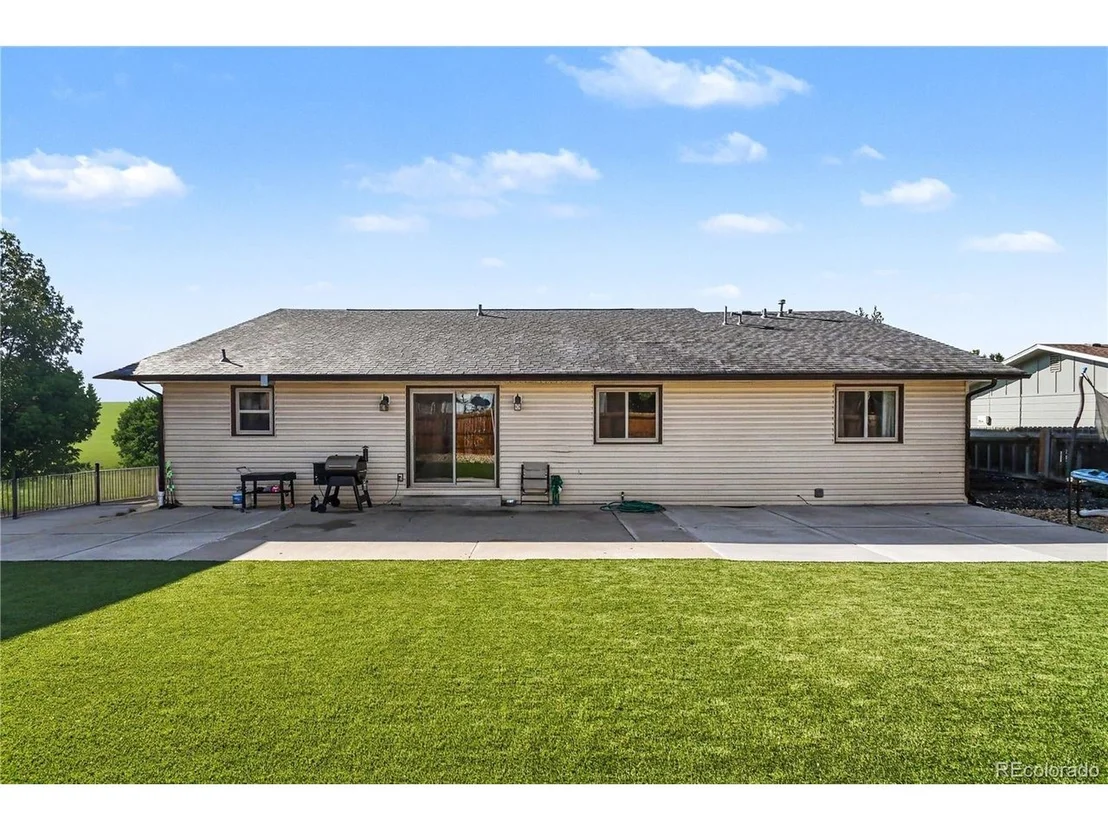 Photo of 1066 Pinyon Dr