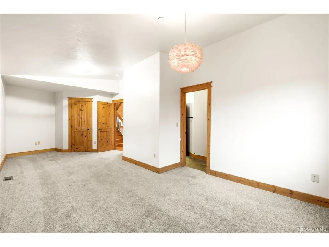 Photo of 229 Mohawk Trl