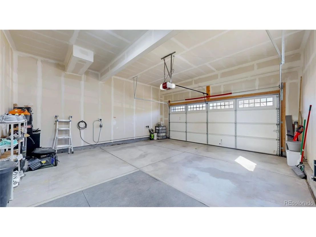 Photo of 416 Hyde Park Cir
