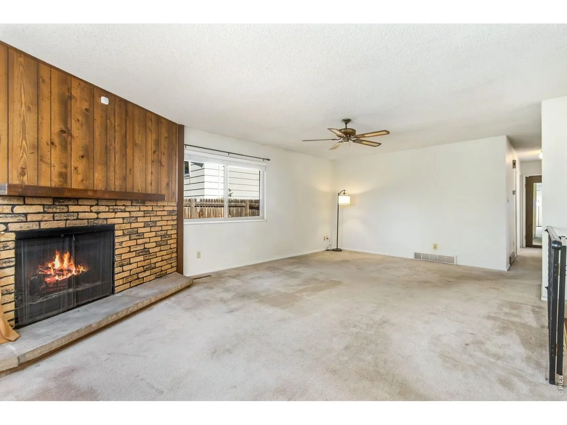 Photo of 2901 Greentree Cir