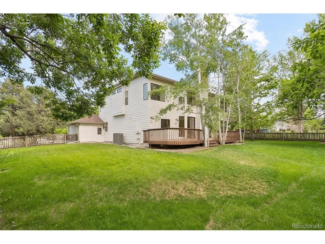 Photo of 5325 Pinehurst Dr