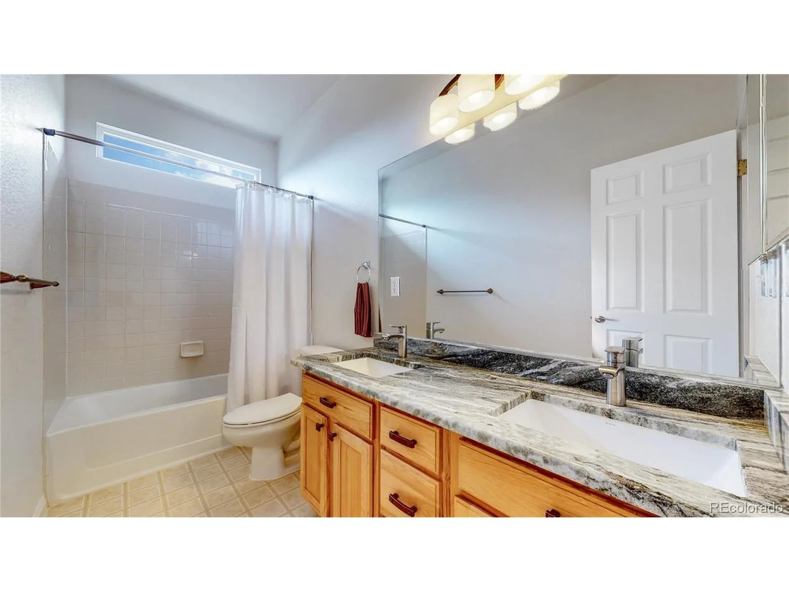 Photo of 843 Glenarbor Cir