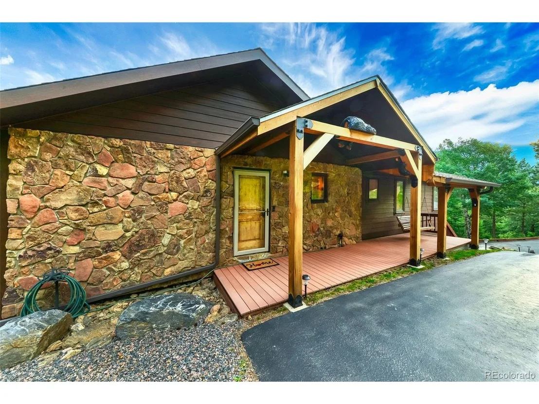 Photo of 734 Aspen Pl