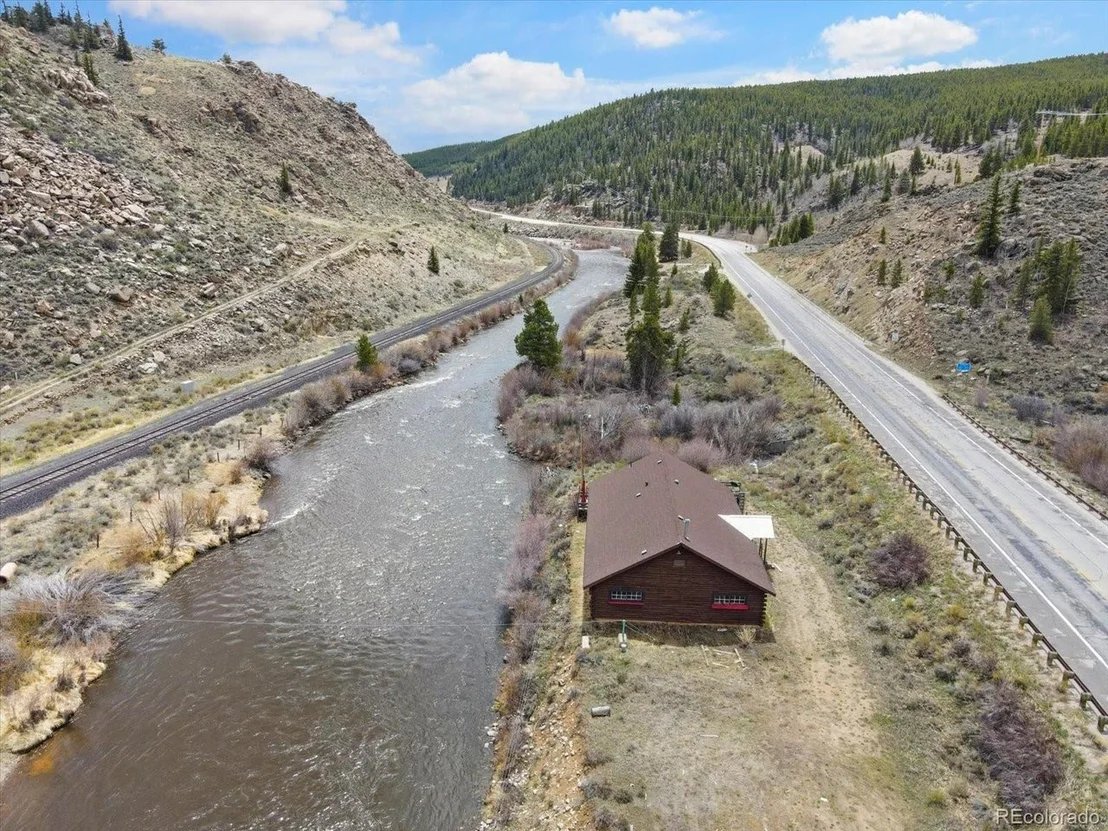 Photo of 43070 N County Road 397