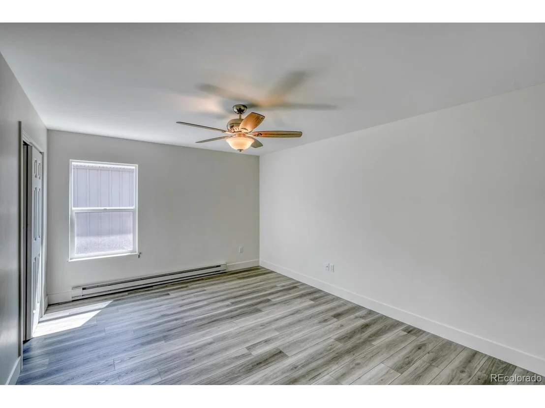 Photo of 10806 Willow Ave