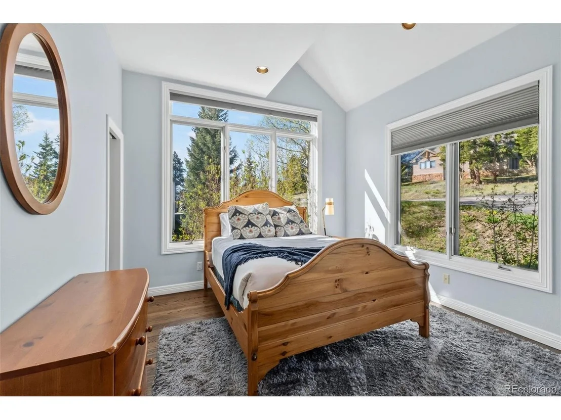 Photo of 162 High Meadow Dr
