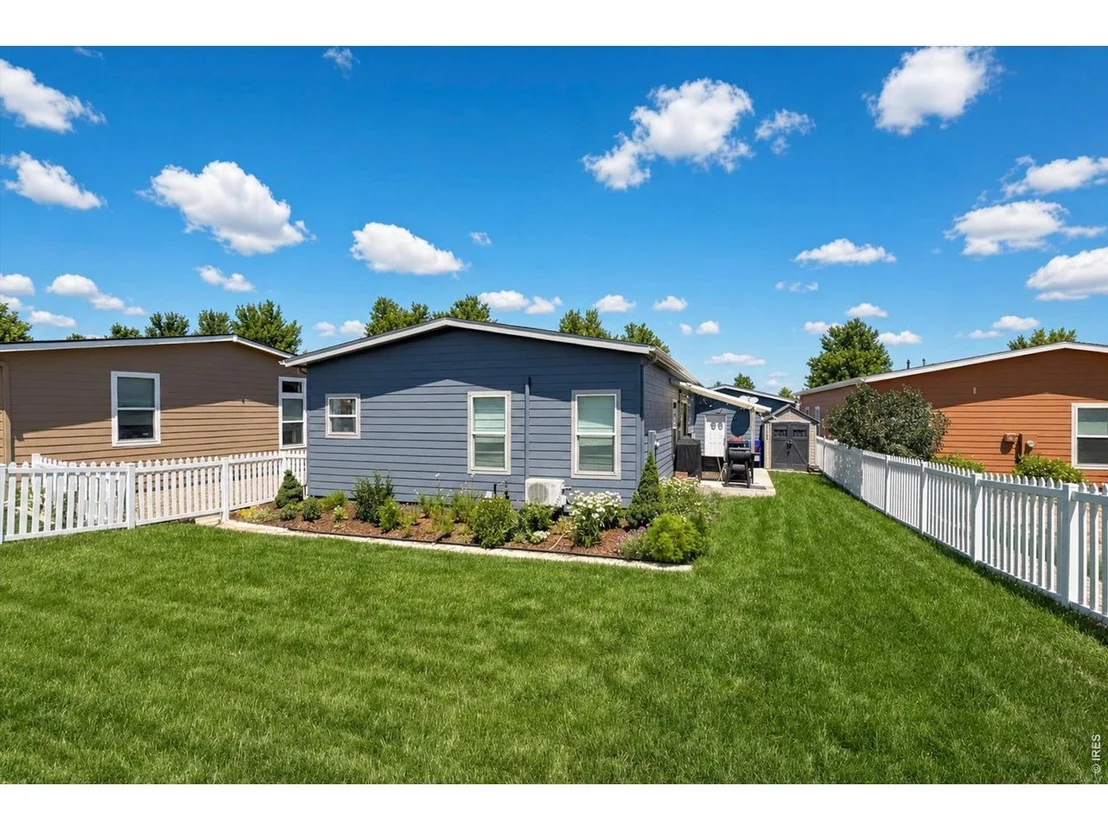 Photo of 7920 Mountain View Dr