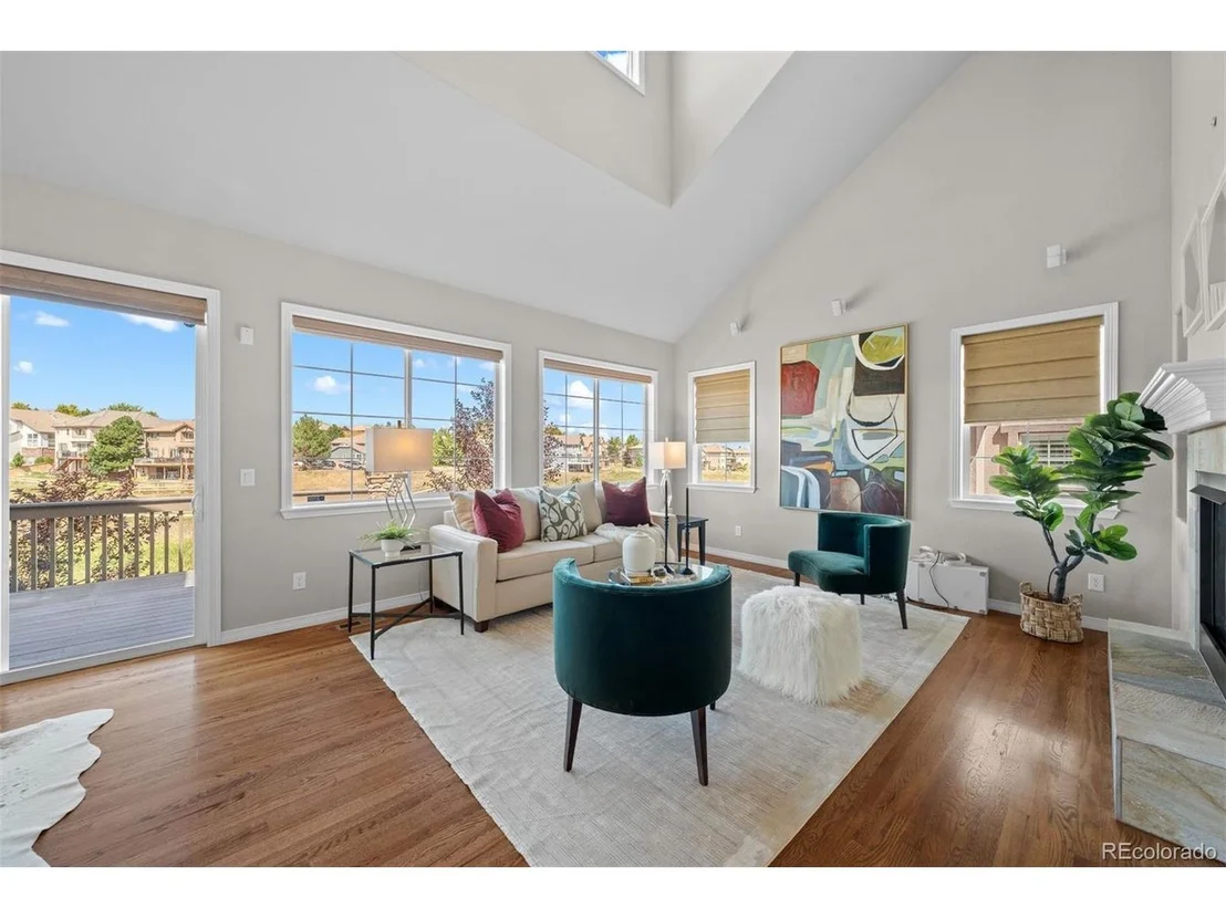 Photo of 10876 Valleybrook Cir