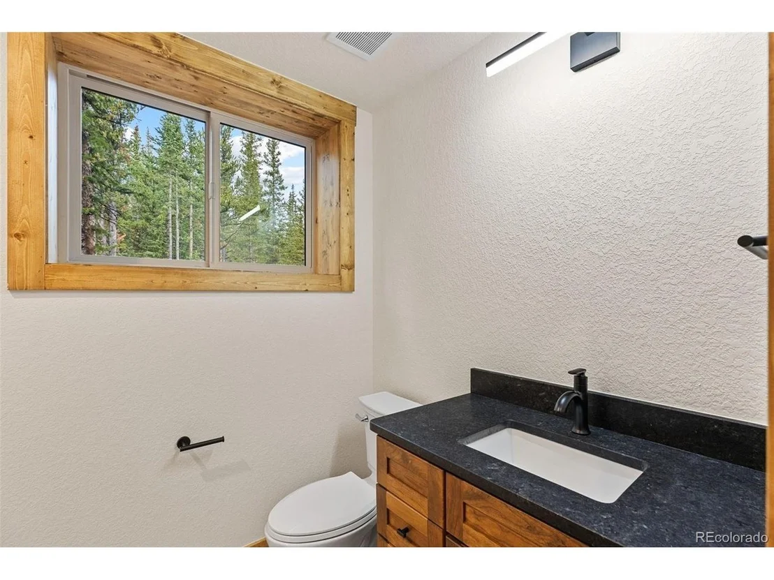 Photo of 385 Silverheels Pl