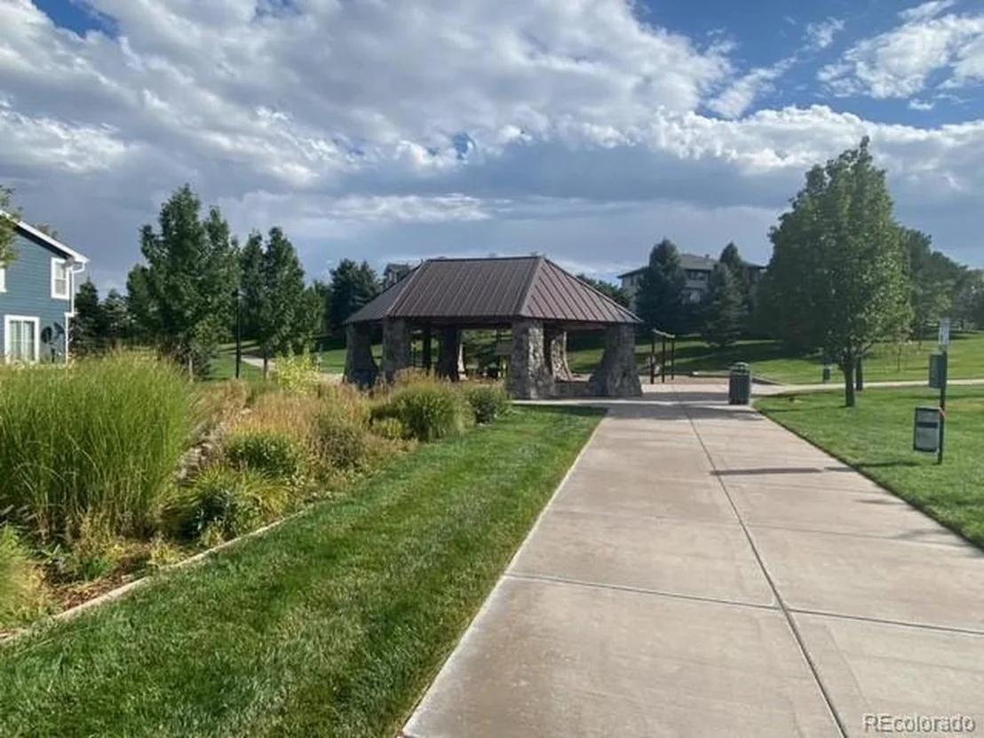 Photo of 3075 Windridge Cir