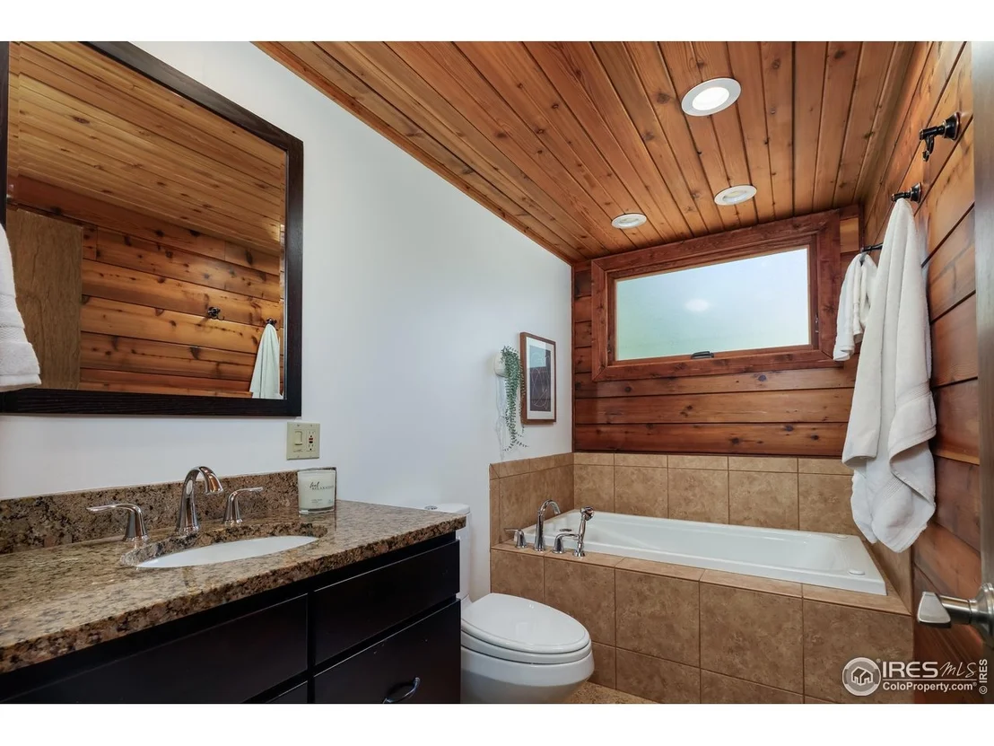 Photo of 604 Bow Mountain Rd