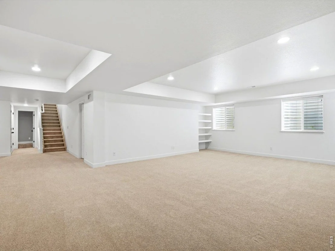 Photo of 950 Sumner Way