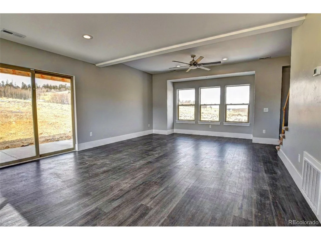 Photo of 2463 Arrowhead Dr