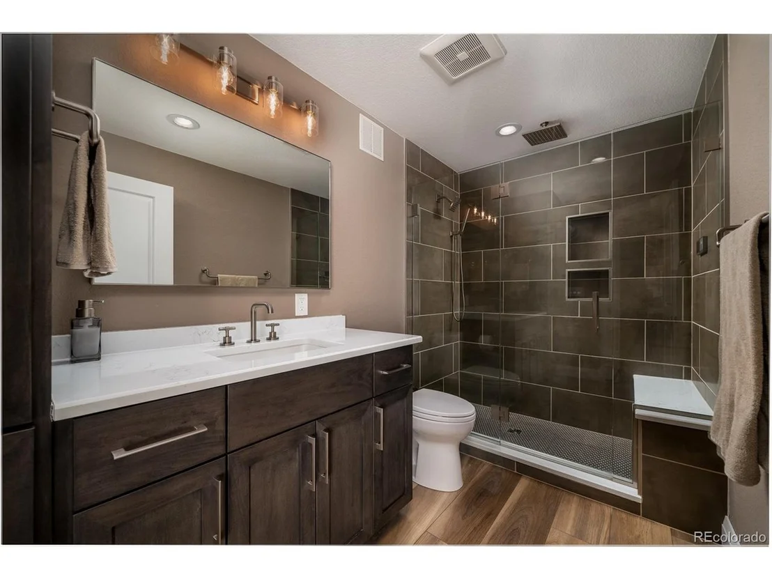 Photo of 8690 Zircon Way