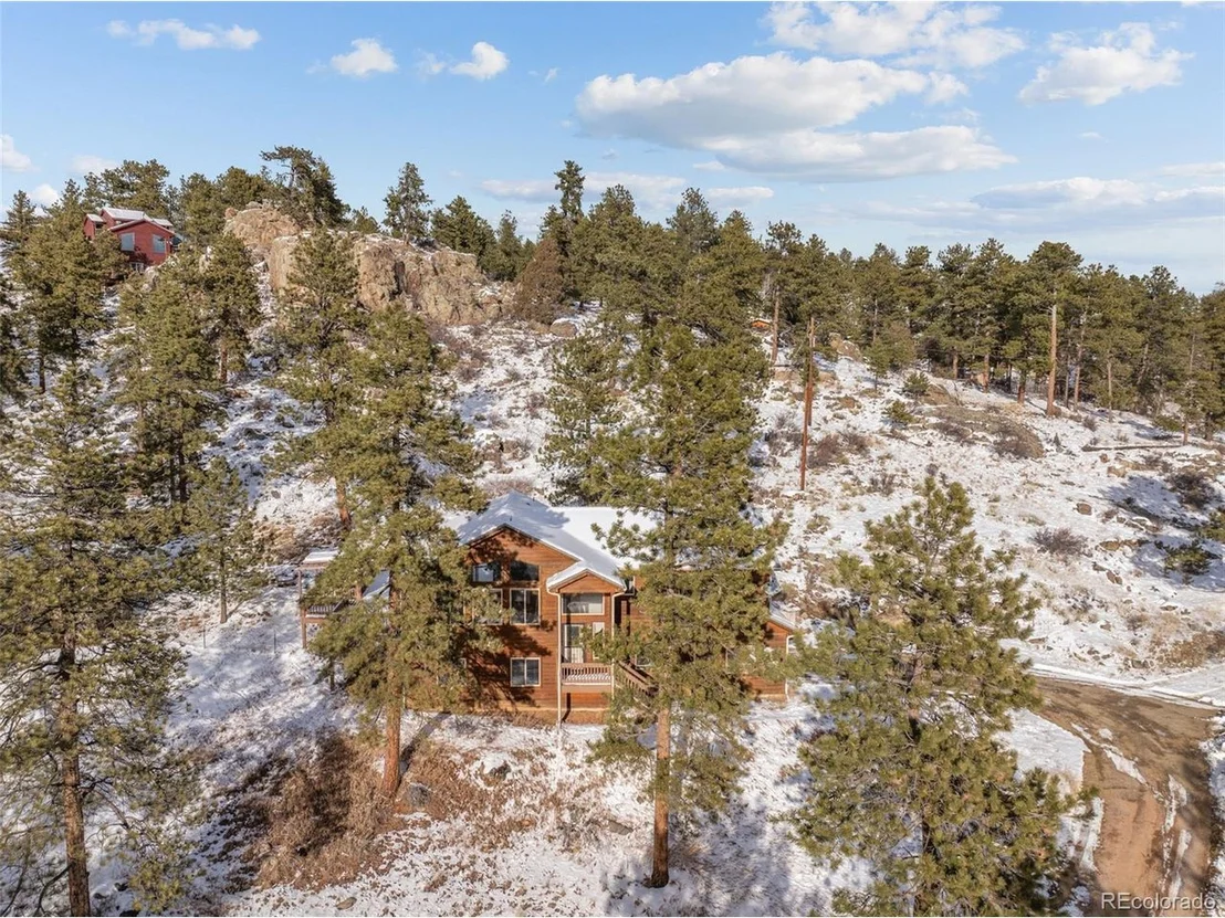 Photo of 377 Deer Trail Dr