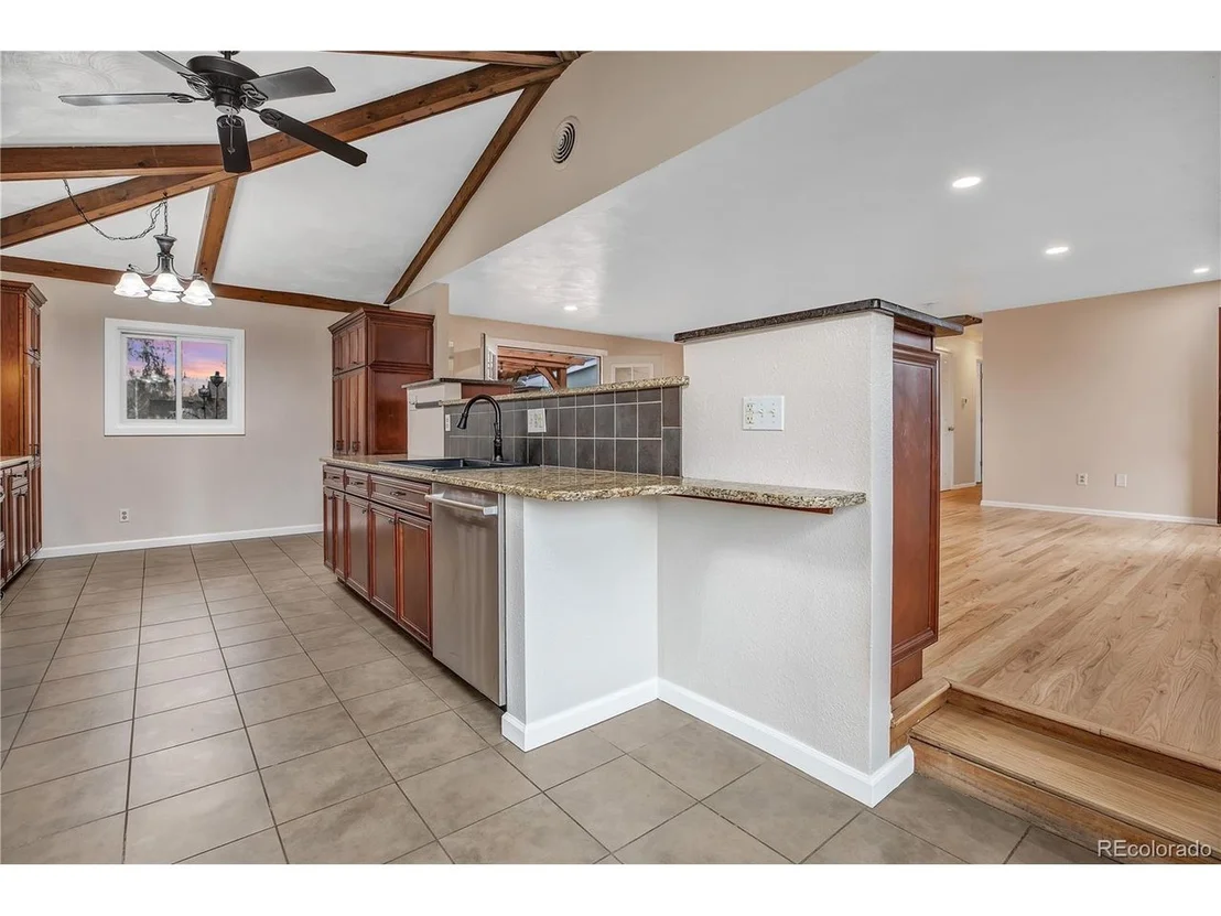 Photo of 1732 Centennial Dr