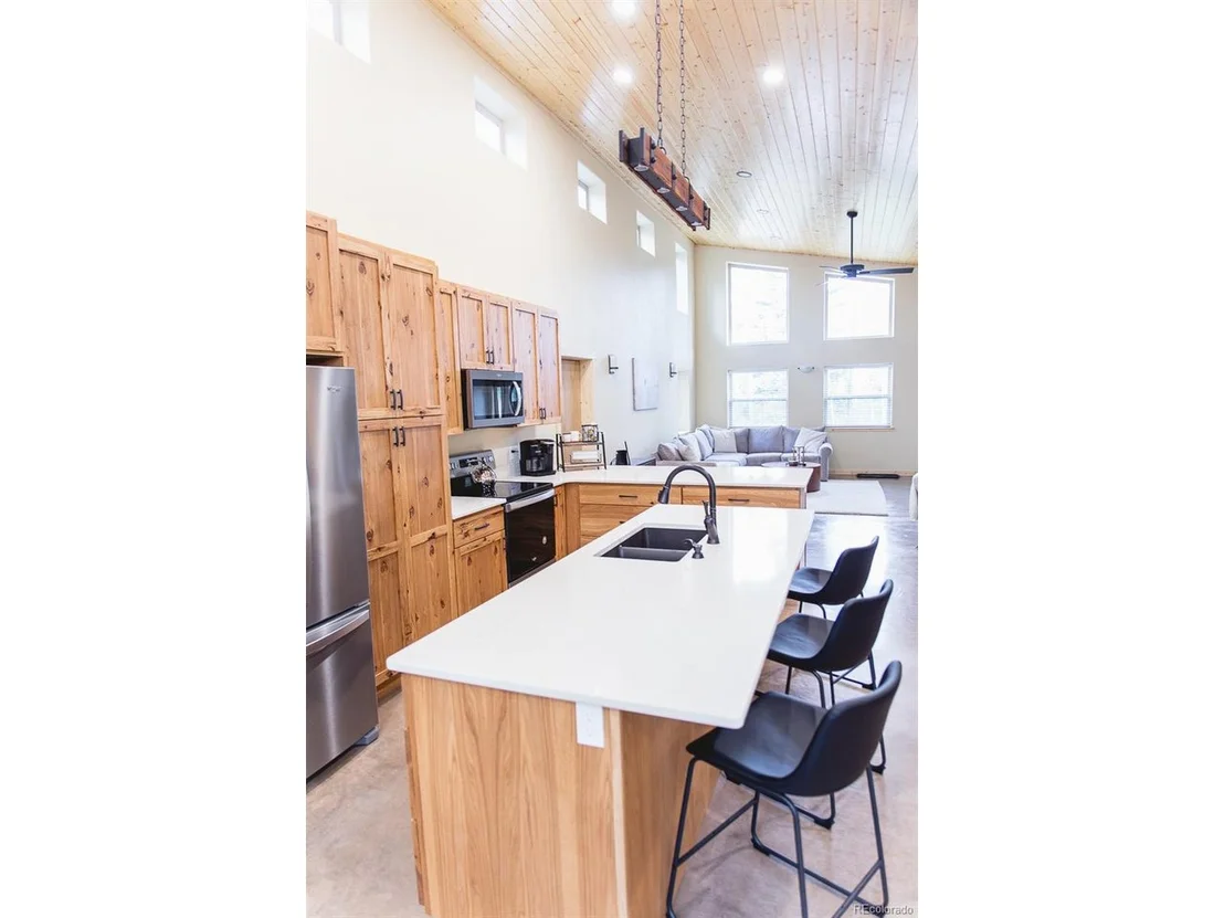 Photo of 1249 Circle 73