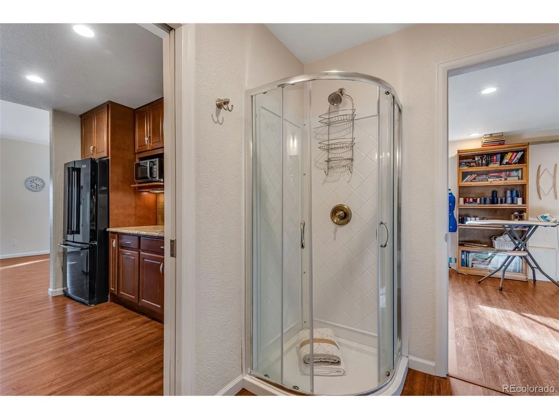 Photo of 4000 Donnington Cir