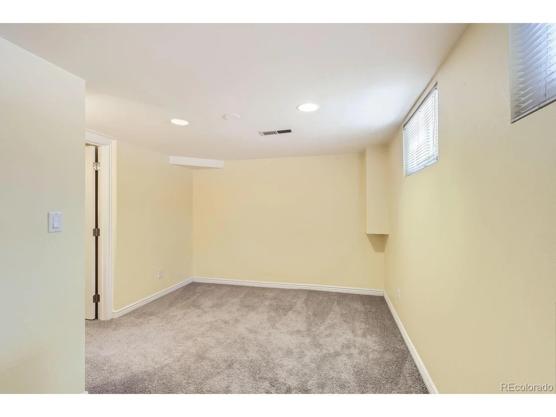 Photo of 1650 Locust St
