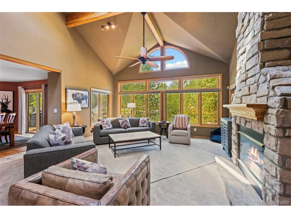 Photo of 395 Black Hawk Cir