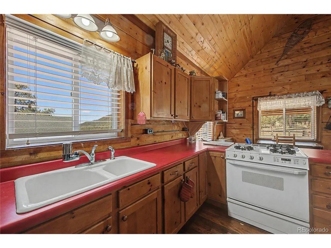Photo of 988 15th Trl